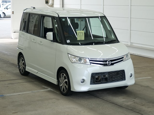 NISSAN ROOX