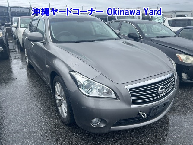 NISSAN FUGA