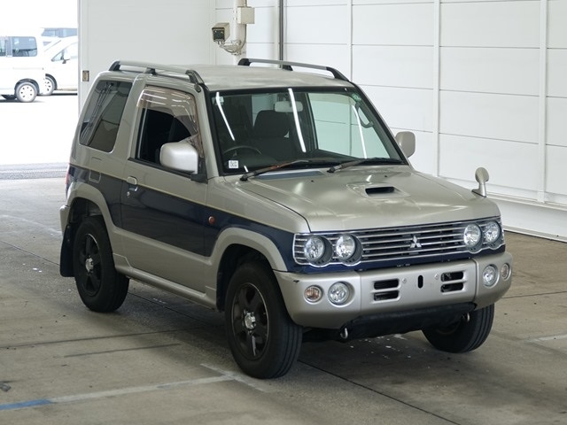 MITSUBISHI PAJERO MINI