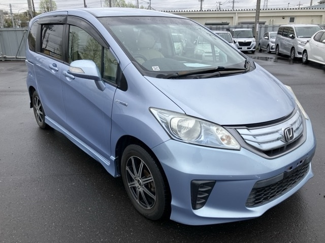 HONDA FREED — фото