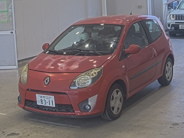 RENAULT TWINGO — фото