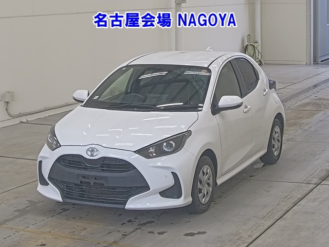 TOYOTA YARIS — фото