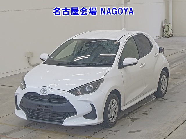 TOYOTA YARIS — фото