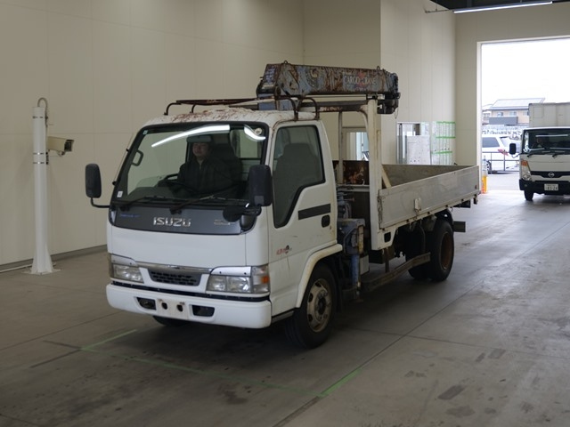 ISUZU ELF — фото