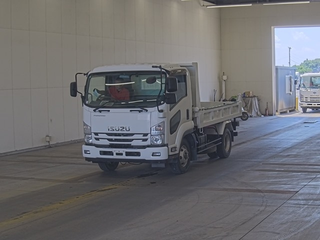 ISUZU FORWARD — фото