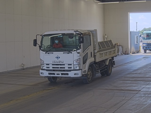 ISUZU FORWARD — фото