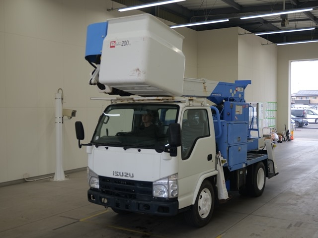 ISUZU TRUCK