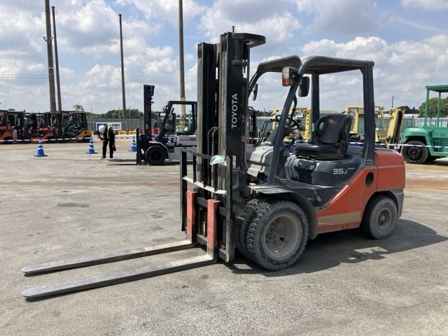 TOYOTA FORKLIFT — фото
