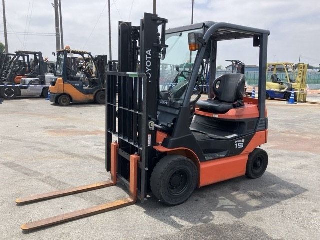 TOYOTA FORKLIFT — фото