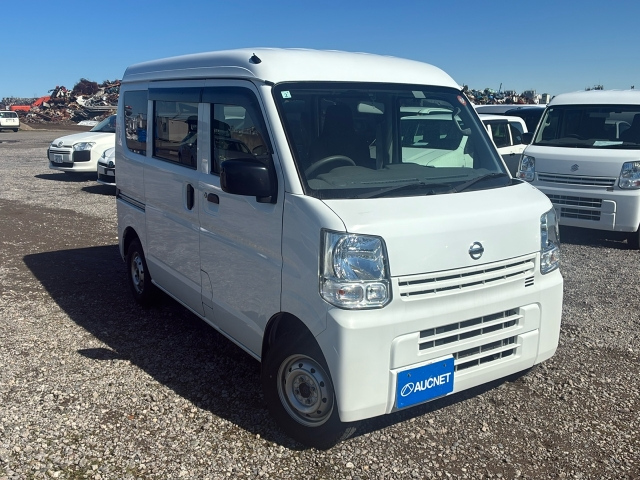 NISSAN CLIPPER — фото