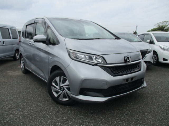 HONDA FREED — фото