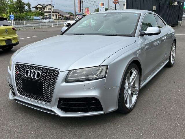 AUDI RS5 — фото