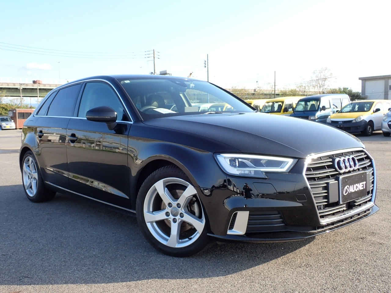 AUDI A3 — фото