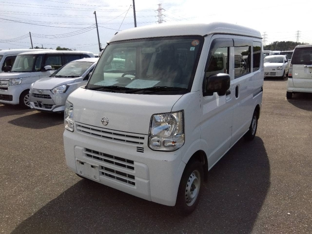 NISSAN CLIPPER — фото