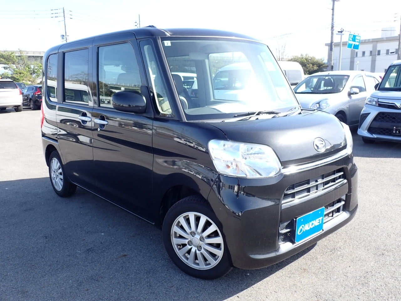 DAIHATSU TANTO — фото