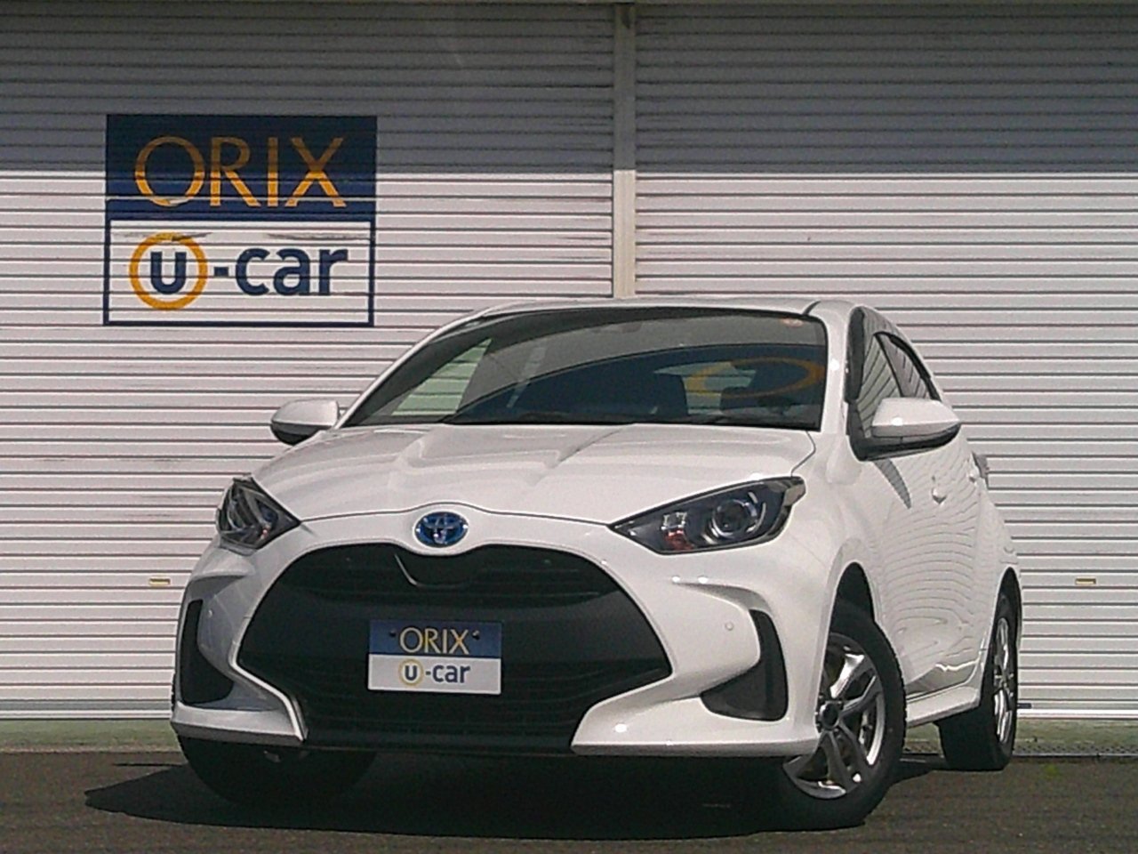 TOYOTA YARIS — фото