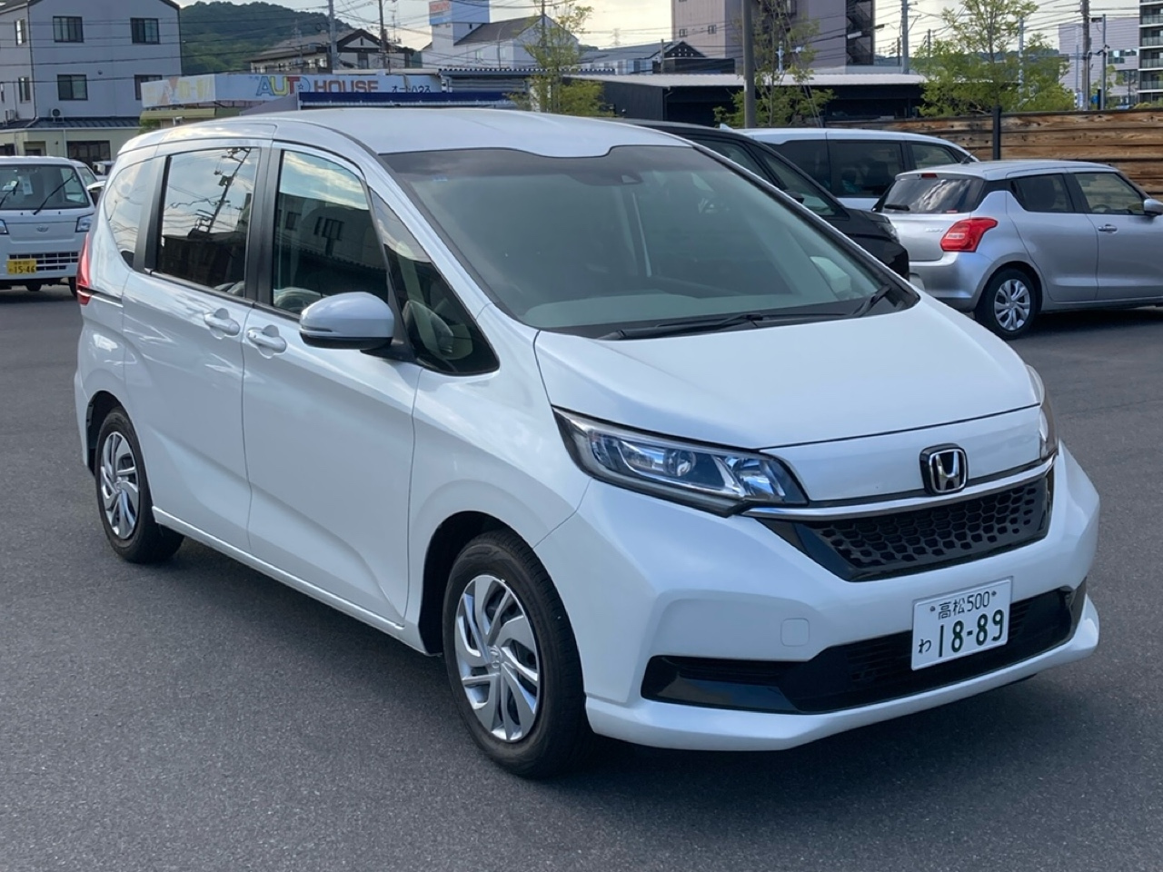 HONDA FREED — фото