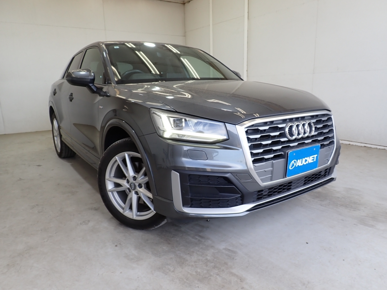 AUDI Q2