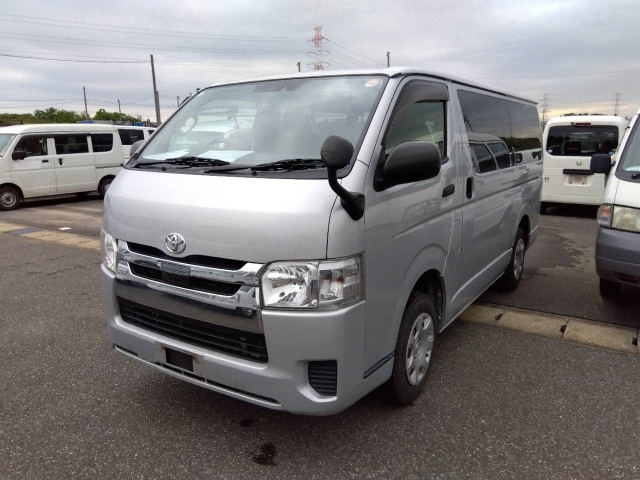TOYOTA REGIUS ACE VAN
