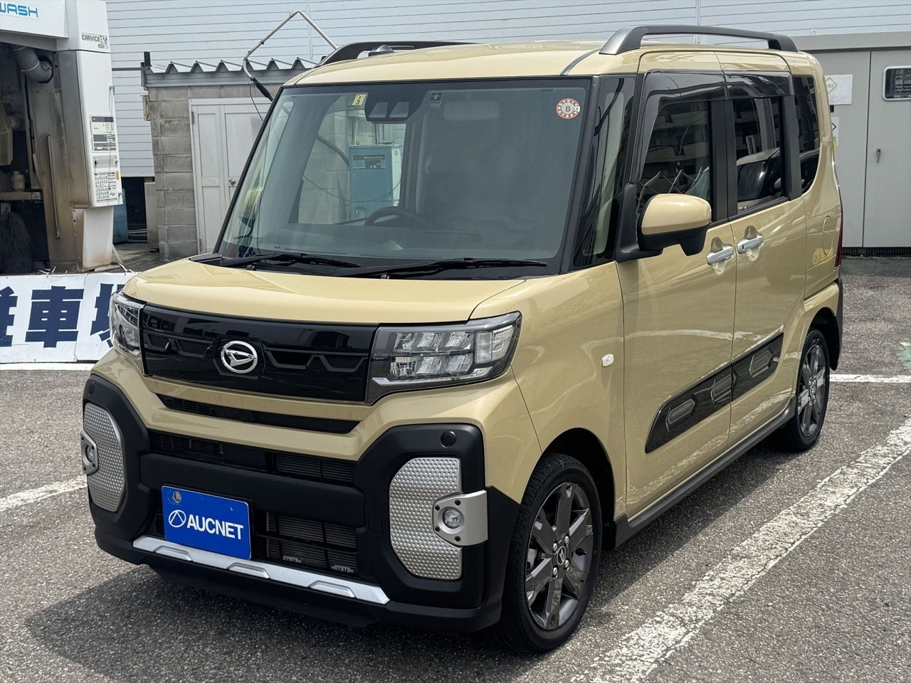 DAIHATSU TANTO FUN CROSS