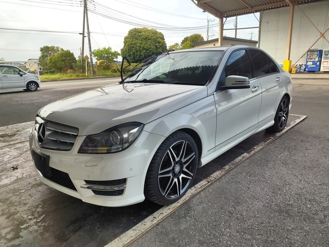 MERCEDES-BENZ C — фото