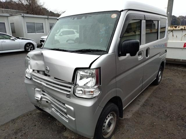NISSAN CLIPPER — фото
