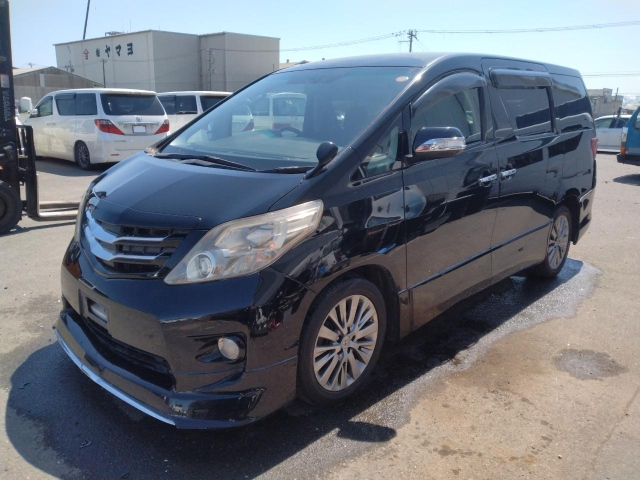 TOYOTA ALPHARD — фото