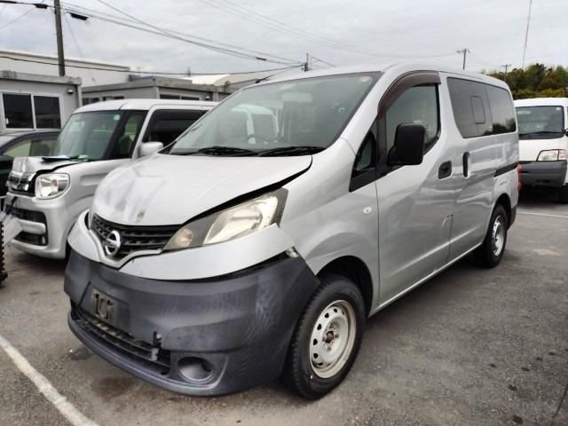 NISSAN NV200 — фото