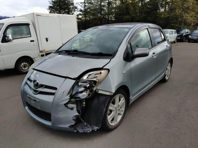 TOYOTA VITZ