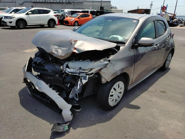 TOYOTA YARIS