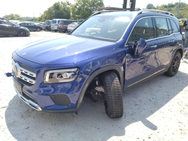 MERCEDES BENZ GLB