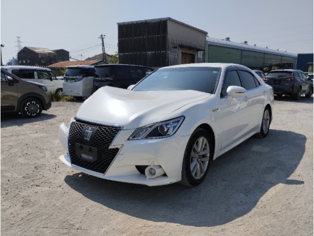 TOYOTA CROWN