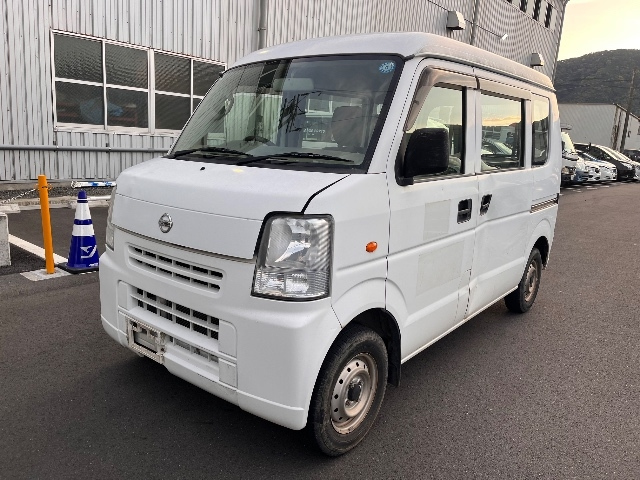 NISSAN CLIPPER VAN