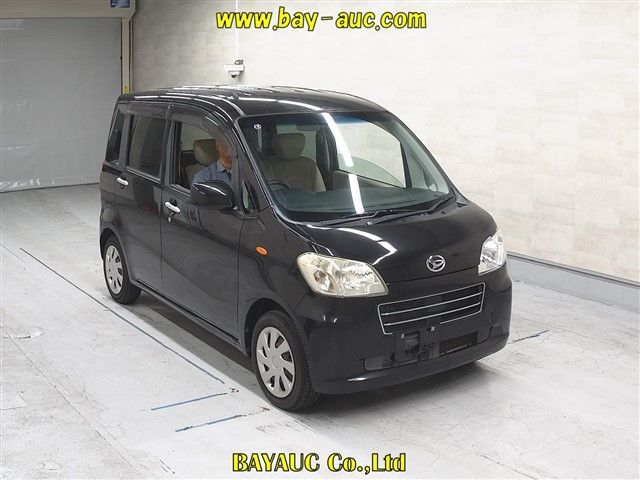 DAIHATSU TANTO — фото