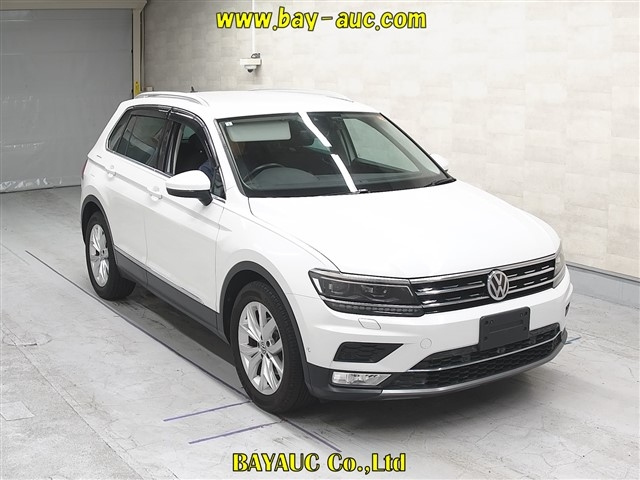 VOLKSWAGEN TIGUAN — фото