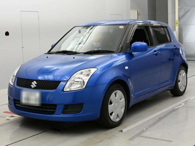 SUZUKI SWIFT — фото