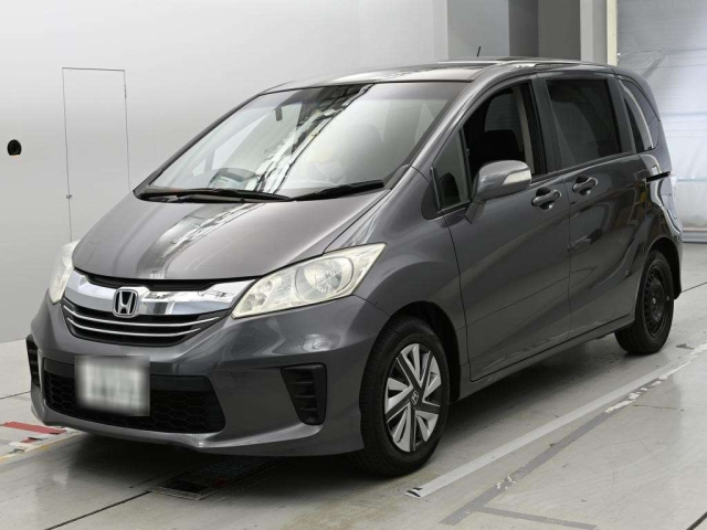 HONDA FREED — фото