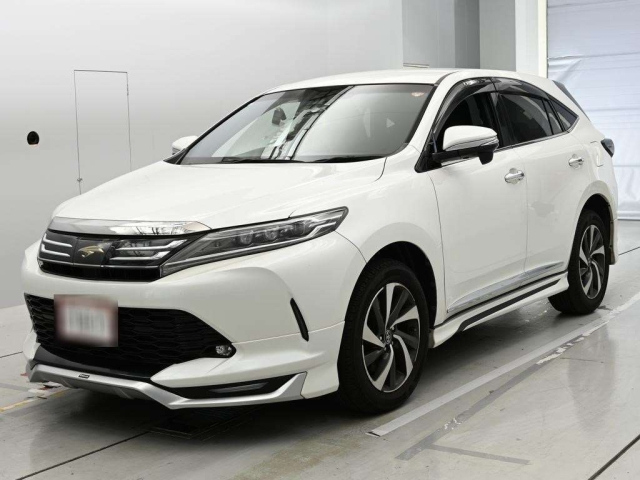 TOYOTA HARRIER — фото