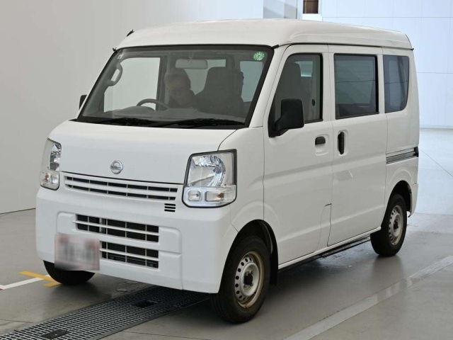 NISSAN CLIPPER VAN