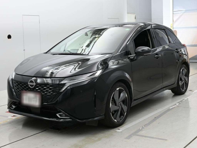 NISSAN AURA