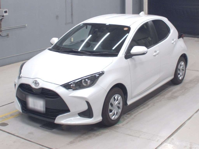 TOYOTA YARIS — фото