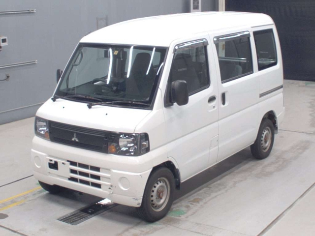 MITSUBISHI MINICAB — фото