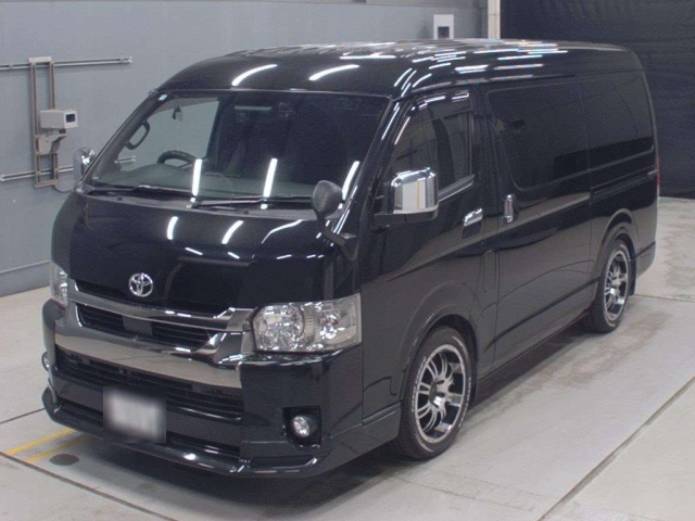 TOYOTA HIACE VAN