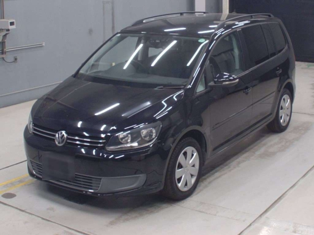 VOLKSWAGEN GOLF TOURAN