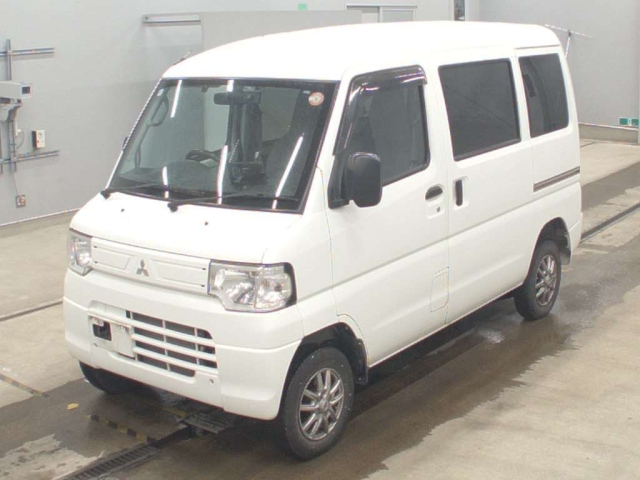 MITSUBISHI MINICAB — фото
