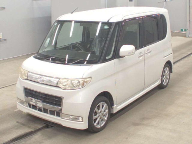 DAIHATSU TANTO — фото