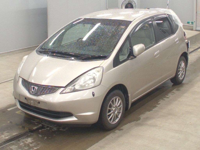 HONDA FIT — фото