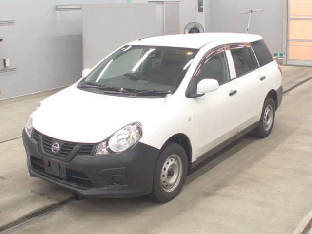 NISSAN AD