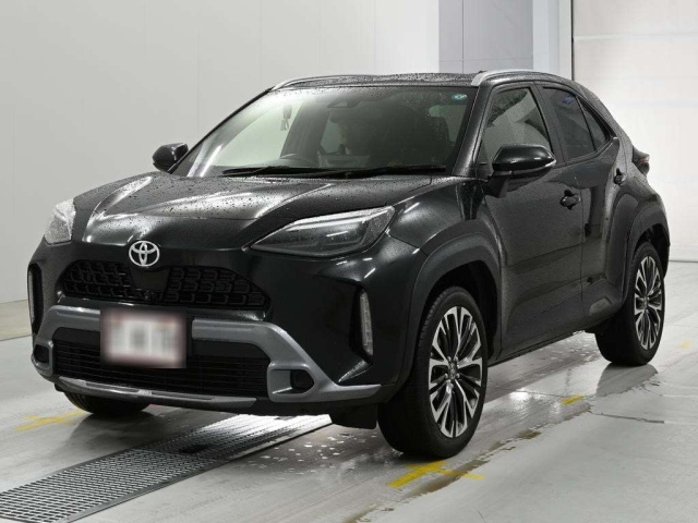 TOYOTA YARIS — фото