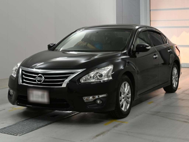 NISSAN TEANA — фото